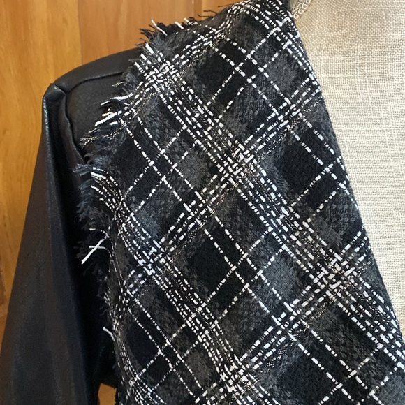 Venus tweed and faux leather moto jacket. Size XL - Picture 2 of 6